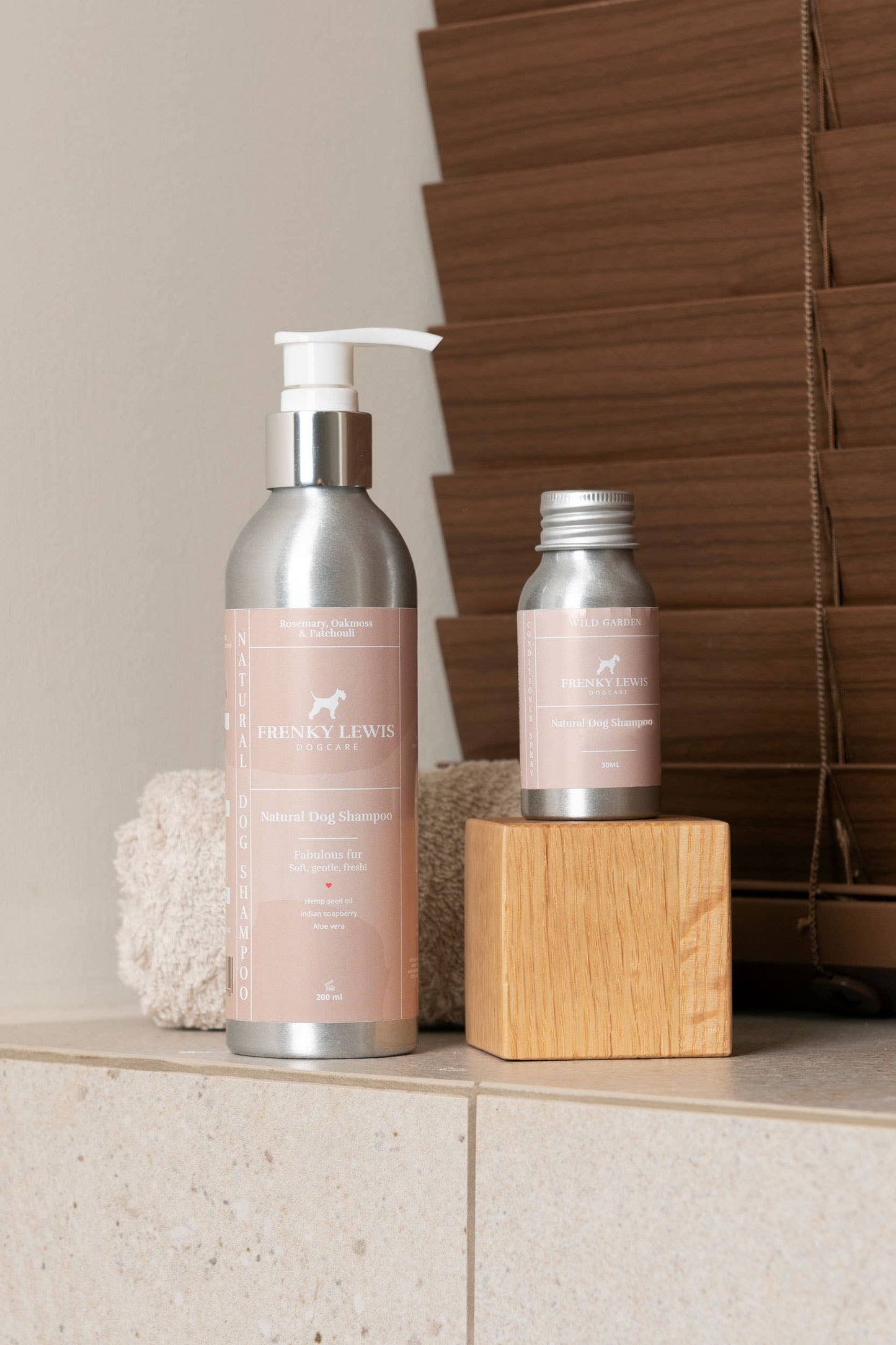 Frenky Lewis - Hundeshampoo - 200ml - SANDELHOLZ, JASMIN, VANILLE