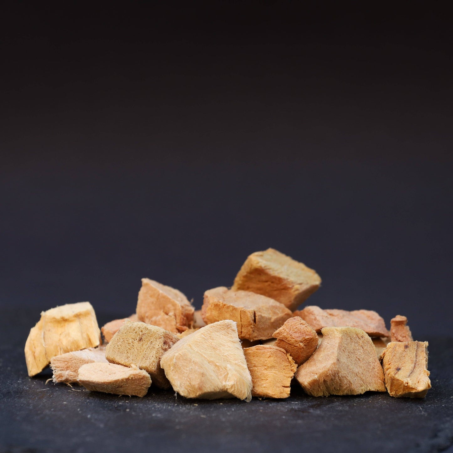 Pamico - Gefriergetrocknete Thunfisch Goodies für Hunde & Katzen – Natürlicher Fischsnack reich an Omega-3, Jod & Protein