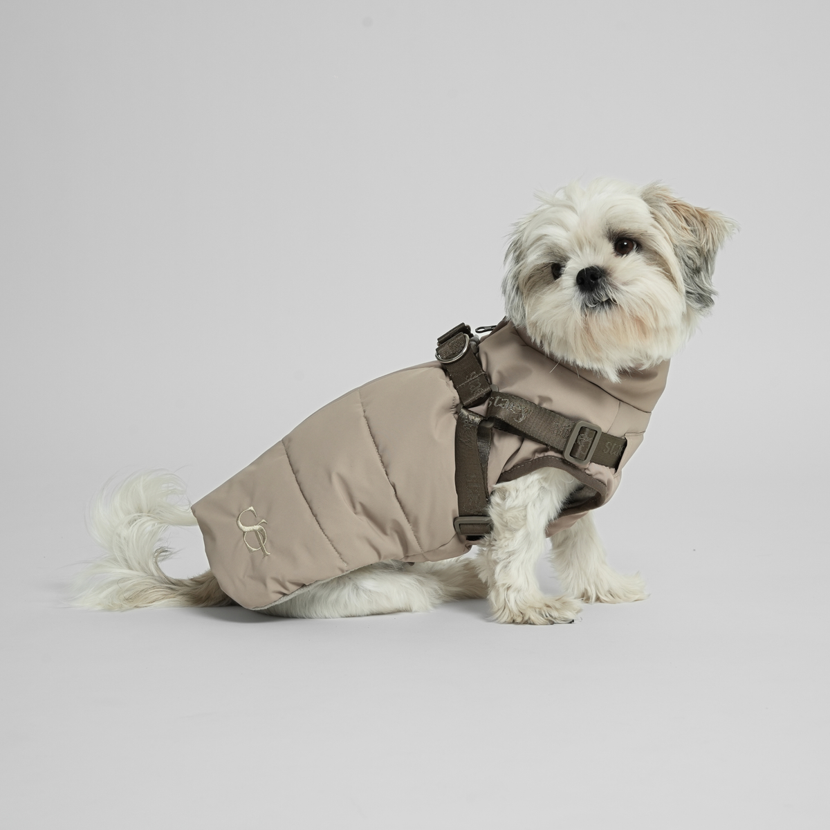 Staey - Vera Hundemantel mit Geschirr | Sand