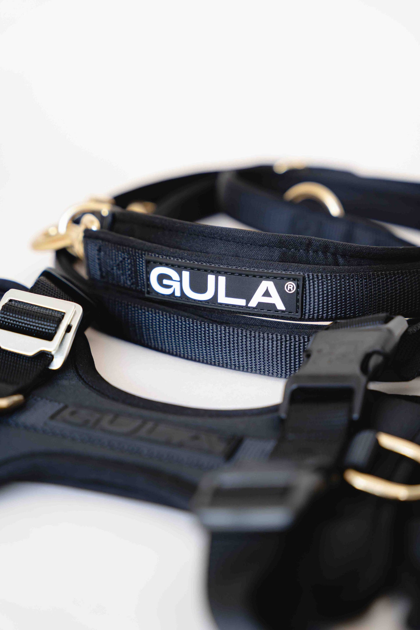 GULA - Hundegeschirr - Ganz in Schwarz