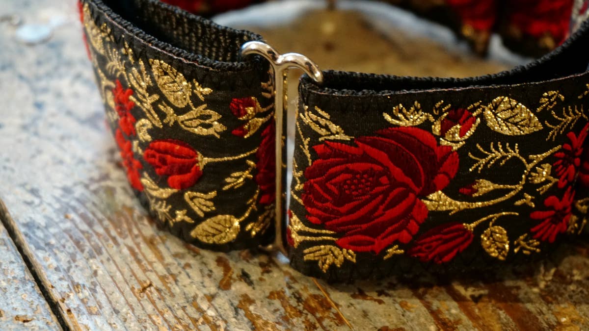 Hundsfutter - Breites Hundehalsband, limitierte Auflage, handgemacht