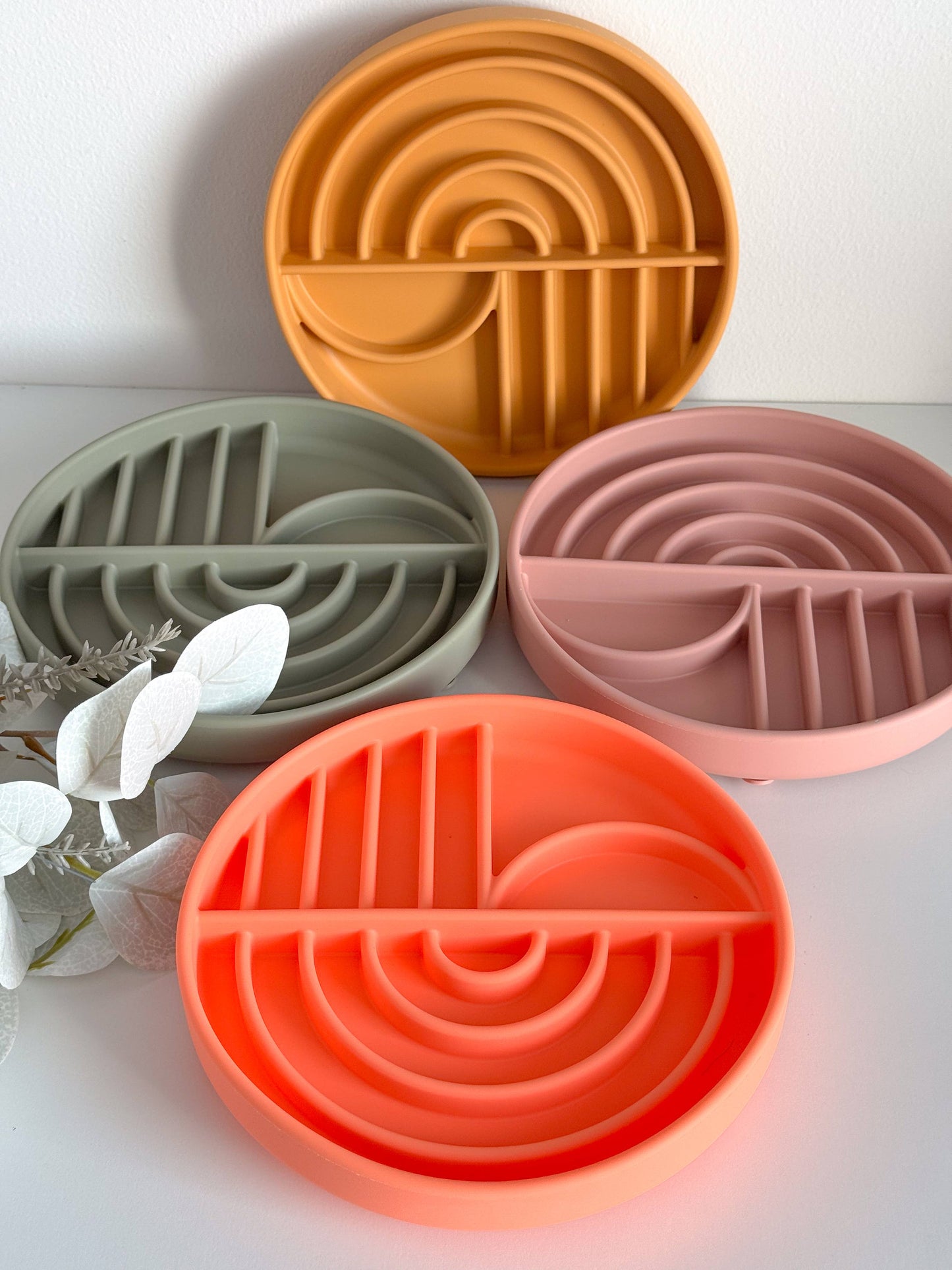 Doggotique - Rainbow Slow Bowl, Futtermatte, Futternapf für Hunde