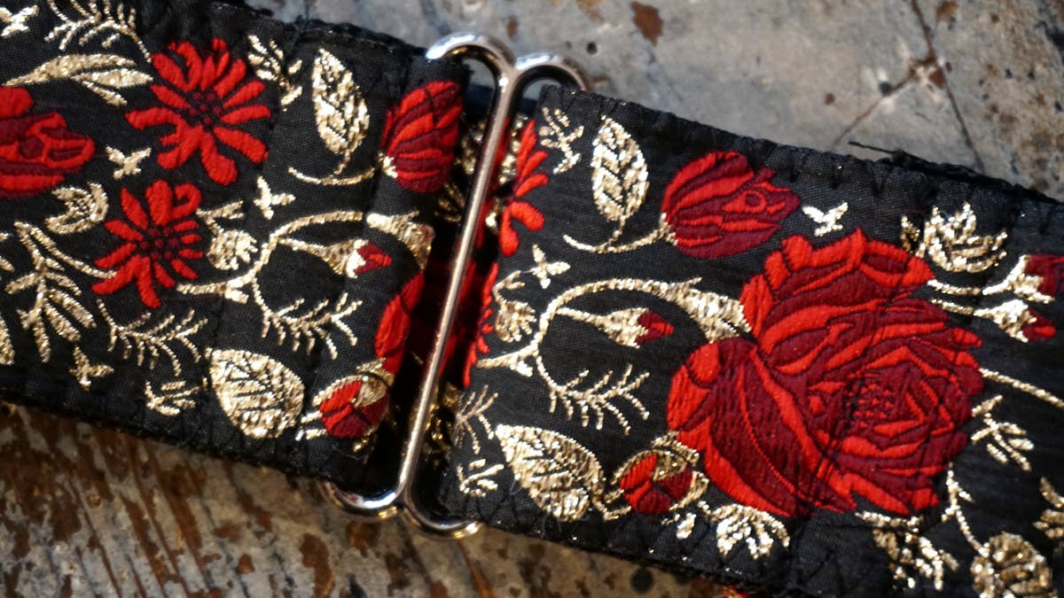 Hundsfutter - Breites Hundehalsband, limitierte Auflage, handgemacht