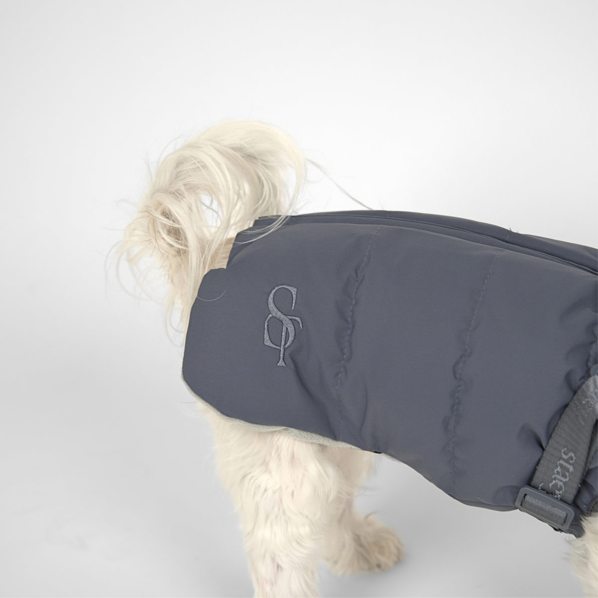 Vera Hundemantel mit Geschirr | Staubblau: XS