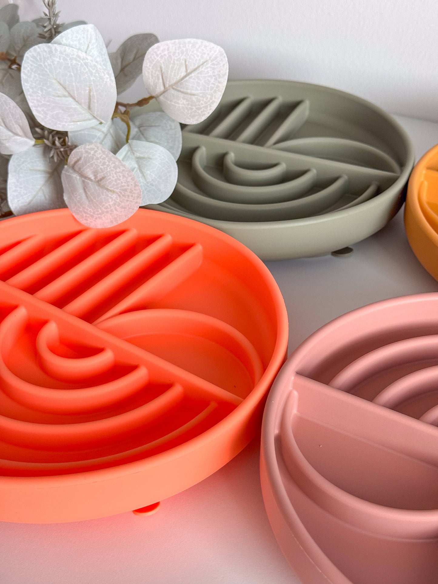 Doggotique - Rainbow Slow Bowl, Futtermatte, Futternapf für Hunde